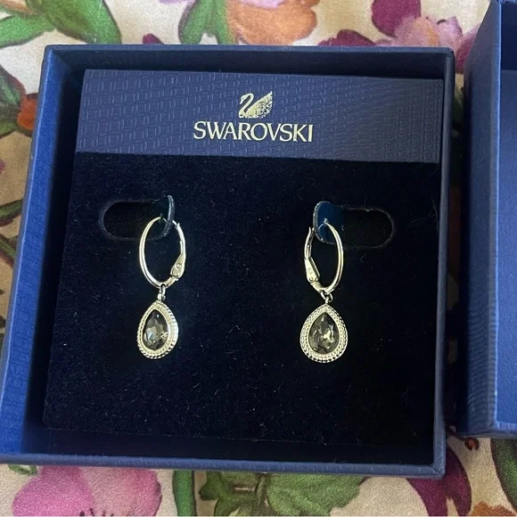 Swarovski Silver Teardrop Loop Earrings • NWT • OS - Picture 1 of 6